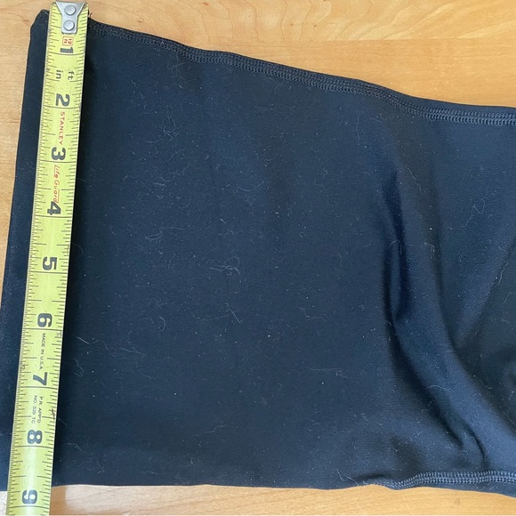 Tek Gear athletic capris. Size medium. Stretch. Yoga. - Picture 5 of 7